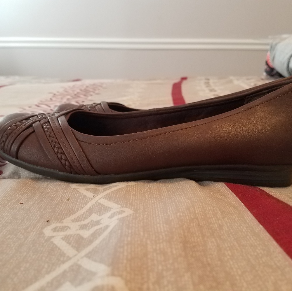 Yuu brand flats - Picture 2 of 4